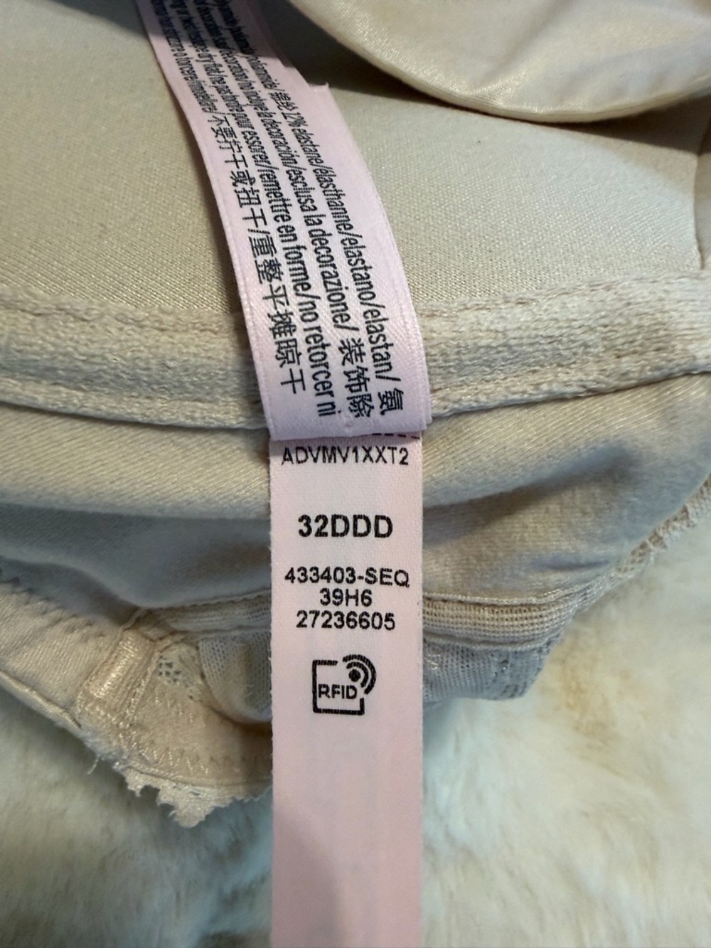 Victoria’s Secret Body Demi Racerback Bra 32DDD Marzipan - Picture 4 of 6